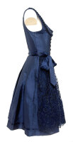 KRÜGER Dirndl Beata Knielang Dunkelblau 414565 mit Bluse Mietdauer 4 Tage